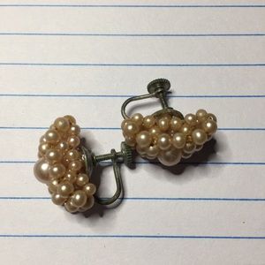 VINTAGE Costume jewelry Pearly Earrings Japan